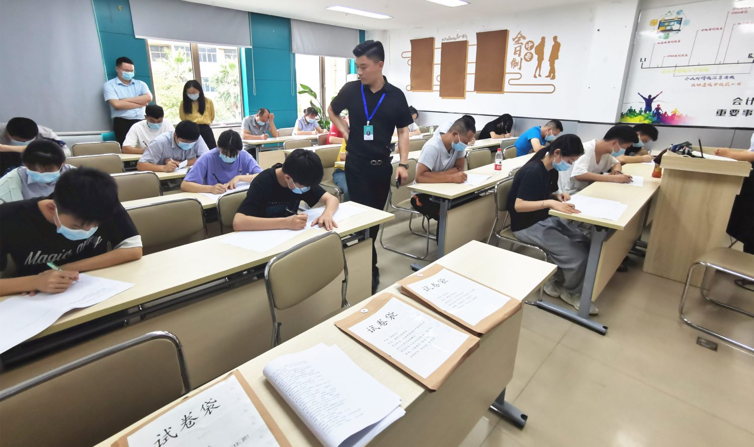 严考风，促学风|乐清春华教学点迎接各高校继教院期末巡考