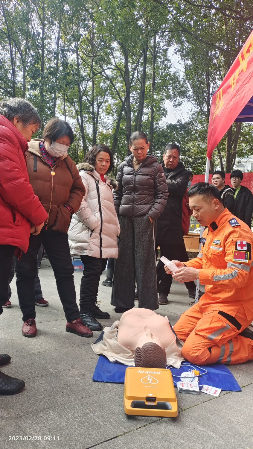 春华公益|同心同行学雷锋，暖春服务在行动