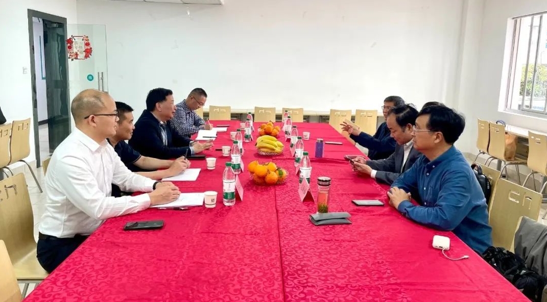 浙江省民办教育协会会长葛为民一行莅临春华教育集团调研并指导工作